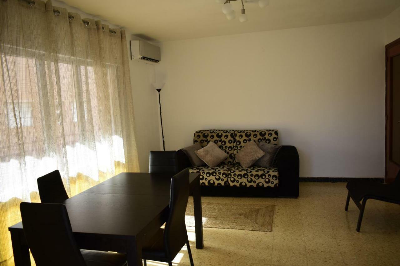Апартаменти Apartamento Marina Салоу Екстер'єр фото